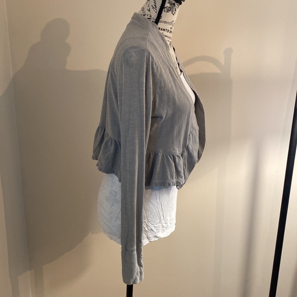 American Eagle Sweater - Picture 4 of 6